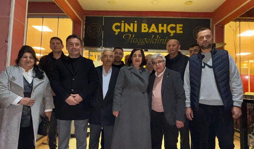 Tarladaki Soğanlar Hayvanlara Yem Oldu