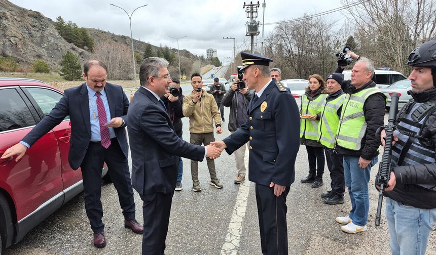 Vatandaşlarımıza, 'Bayram sensiz olmaz' diyoruz