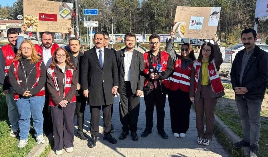 CHP’li Yüksel’den Yurt ve Yemekhane Tepkisi