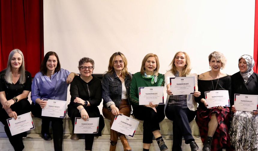 EFSAD’lı Kadın Fotoğrafçılardan “Görünenin Ötesi” Projesi