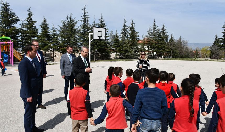 İl Milli Eğitim Müdürü Aydın, öğretmenlerle bir araya geldi