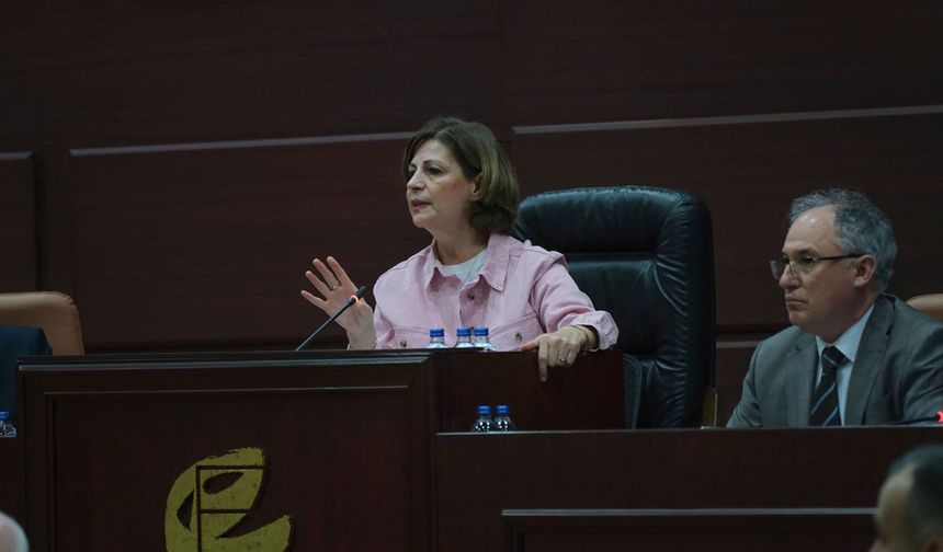 Şehirler evlatlarımız gibi, onların tahtını yapıyoruz, ama bahtını ulusal ekonomi belirliyor