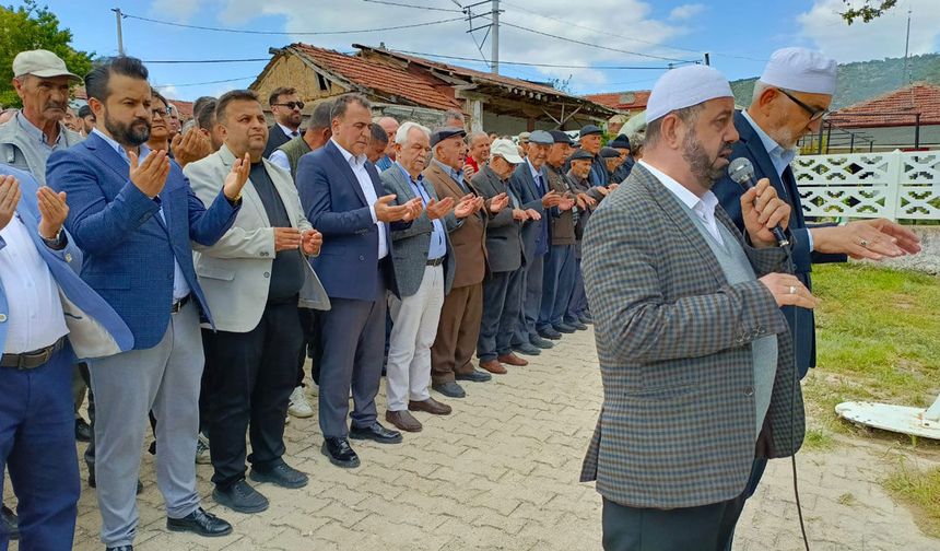 Büğdüz’de yağmur duasına yoğun katılım