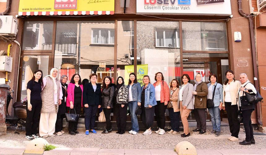 LÖSEV’e Tepebaşı Belediyesi Belde Evlerinden Hediyeler