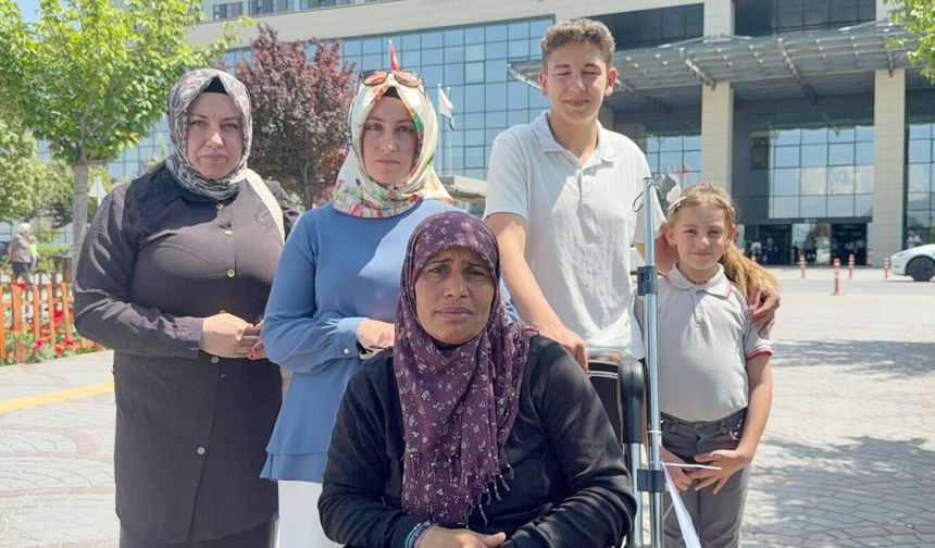 2 erkek tarafından sopayla darp iddiası