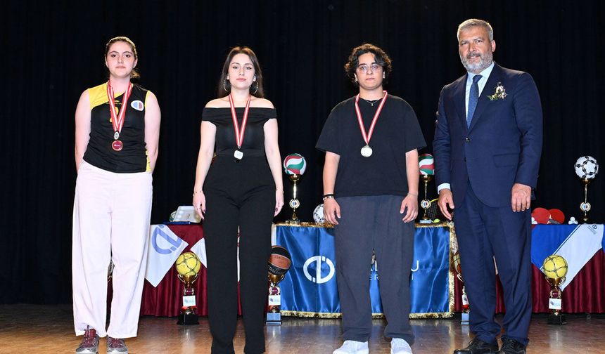 2026 Anadolu Üniversitesi Spor Ödülleri sahiplerini buldu