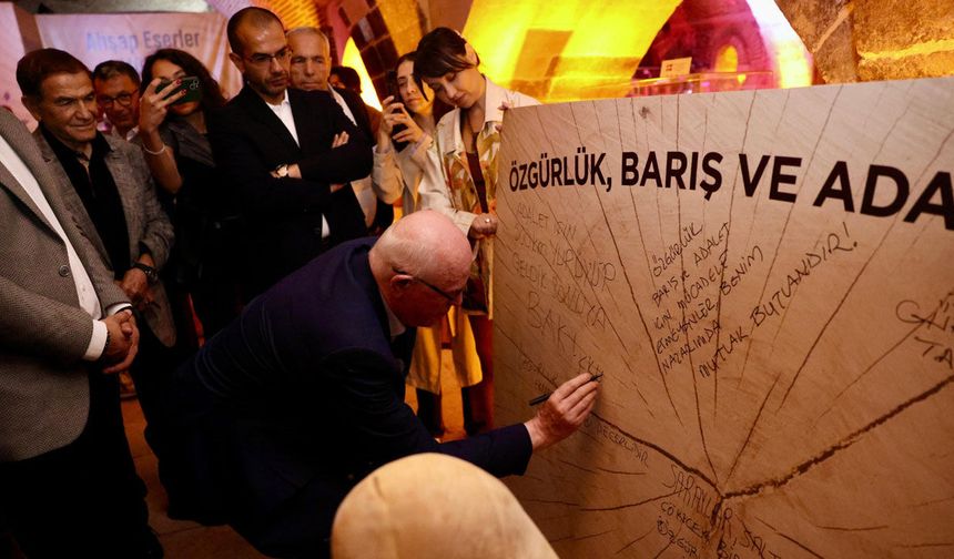 Ahşapta hayat bulan eserler müzedeki yerini aldı