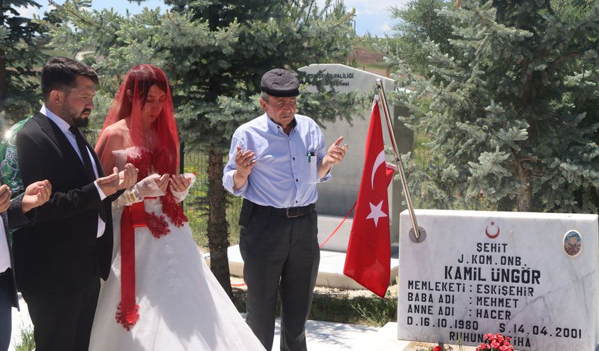 En mutlu gününde ismini aldığı şehit amcasını unutmadı