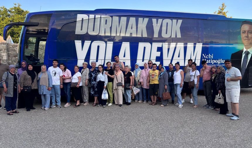 Eskişehirli özel çocuklar, aileleri ile Nebi Hatipoğlu'nun kültür turlarıyla Mersin'e uğurlandı