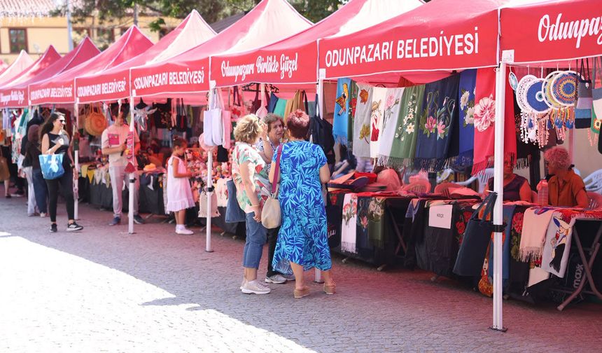 Odunpazarı’nda el emeği ürünler satışa sunuldu