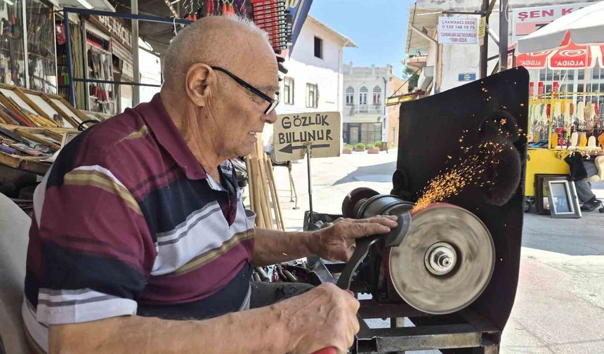 Yarım asırlık dükkanın büyük derdi