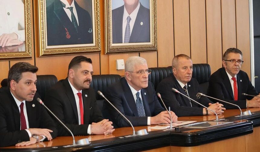 İYİ Parti Eskişehir Teşkilatı TBMM’de Grup Toplantısına Katıldı