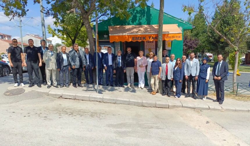 MHP Eskişehir Teşkilatı Taksici Esnafının Sorunlarını Dinledi