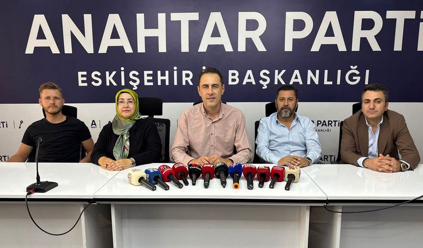 O imzayı kim atmıyor?