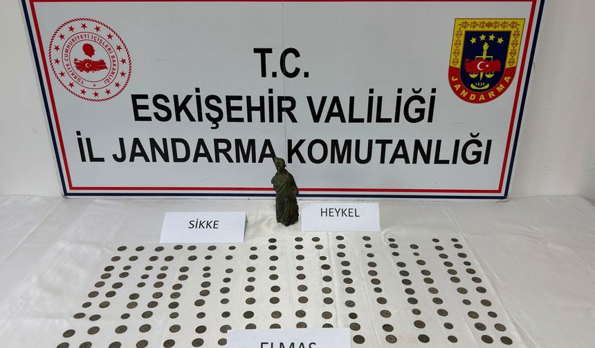Araçtan Elmas, Heykel ve 194 Sikke Çıktı