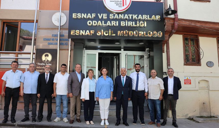 Başkan Ünlüce, esnaf odalarını ziyaret etmeyi sürdürüyor