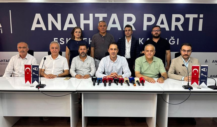 Çağlar Ölce’den Demirspor çıkışı: “96 yıllık kulüp kaderine terk edilemez”