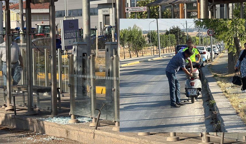 Motosiklet tramvay durağına daldı: 1 yaralı
