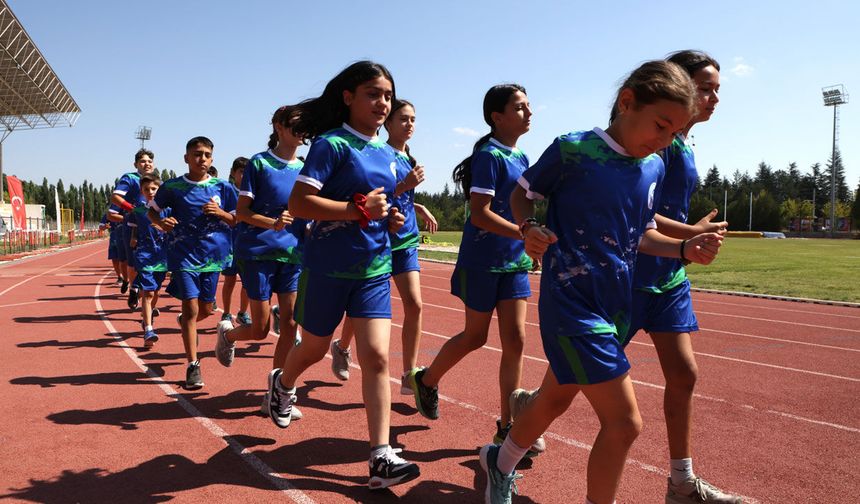 Odunpazarı’nda Atletizm Yaz Okulu çalışmaları sürüyor