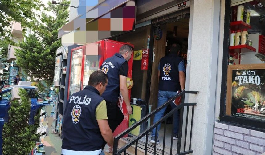 Eskişehir'de polis ekiplerinden geniş çaplı okul çevresi ve servis denetimi