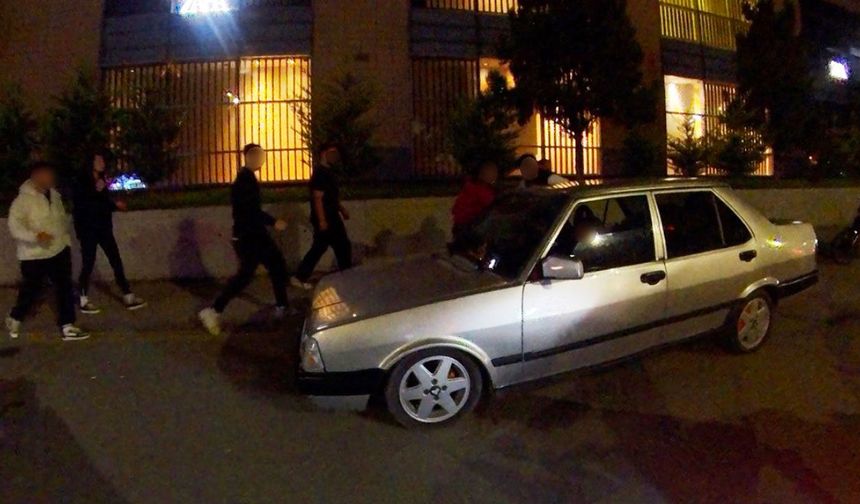 Araç içindeki şahsa böyle saldırdı