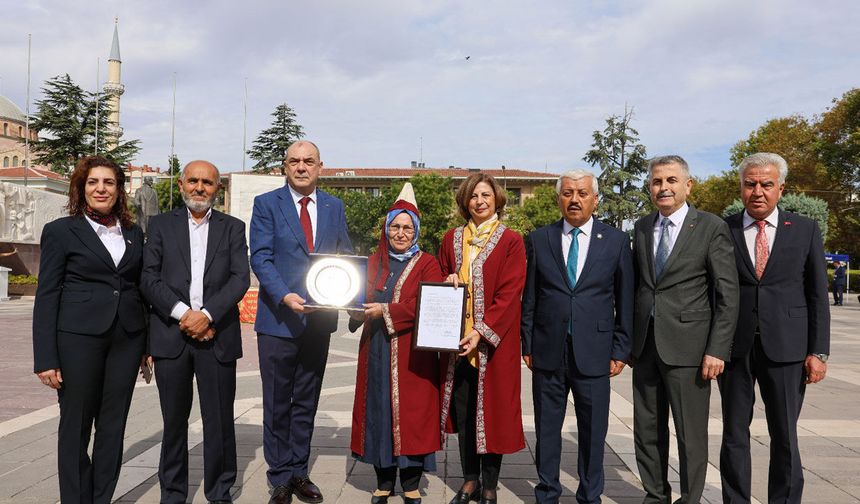 Emeğin ve alın terinin değerini biliyoruz