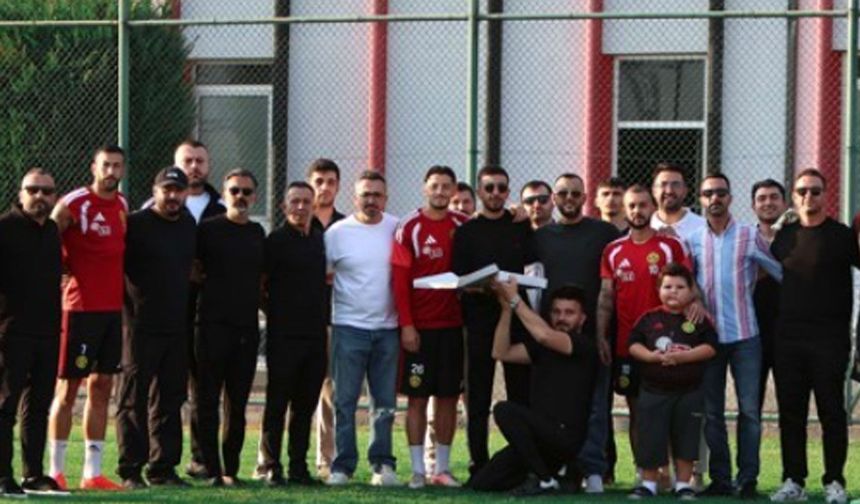 Taraftardan Eskişehirspor'a destek