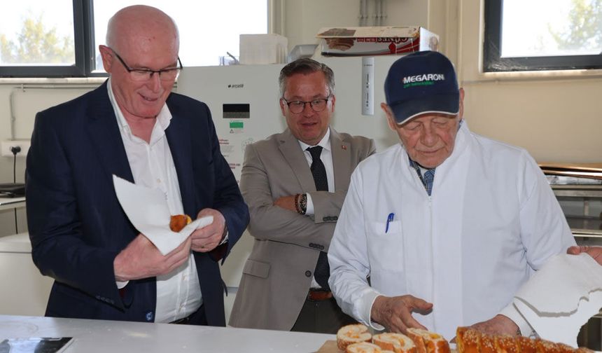 Kurt’tan Kılıçoğlu Demirali Ekmek Fabrikası’na ziyaret