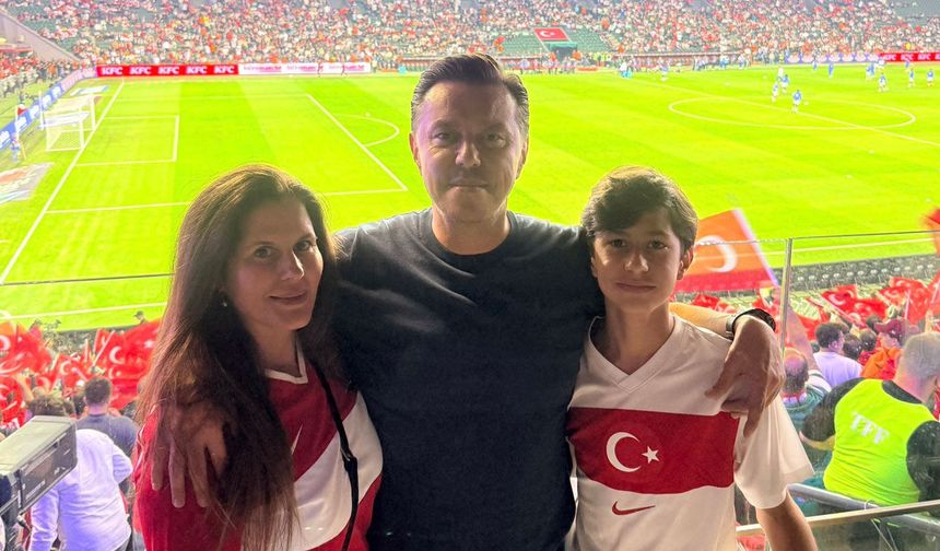 Milletvekili Hatipoğlu, milli maçı tribünden takip etti