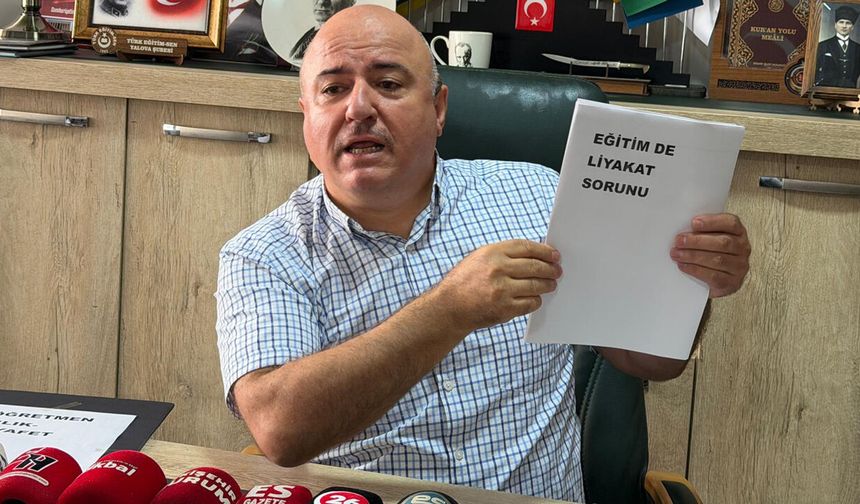 Öğretmenin kıyafeti değil, sorunlar konuşulmalı