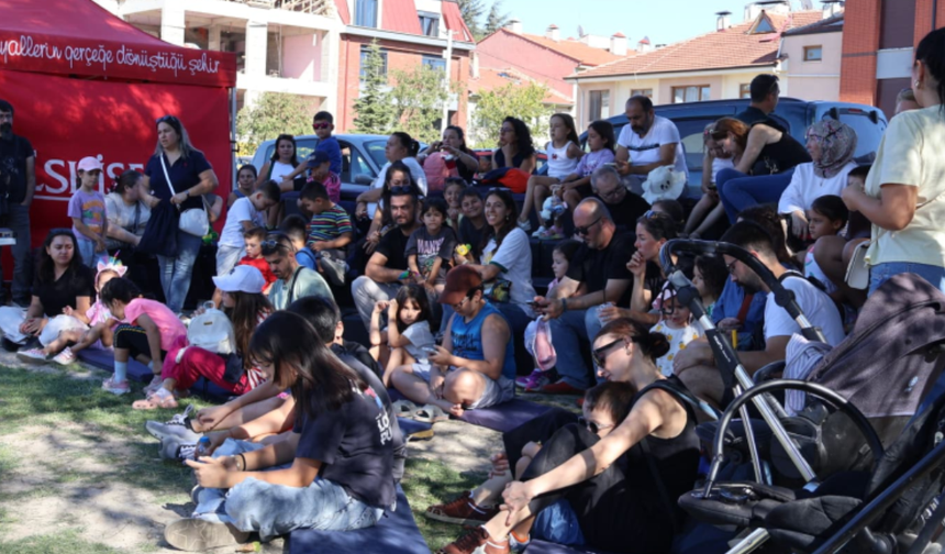 Sümerpark renkli anlara sahne oldu