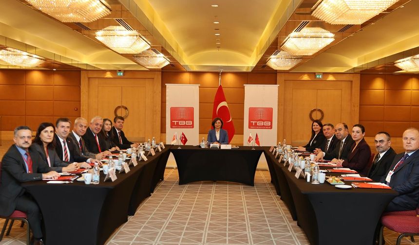 Ayşe Ünlüce TBB’de ilk toplantısını yönetti