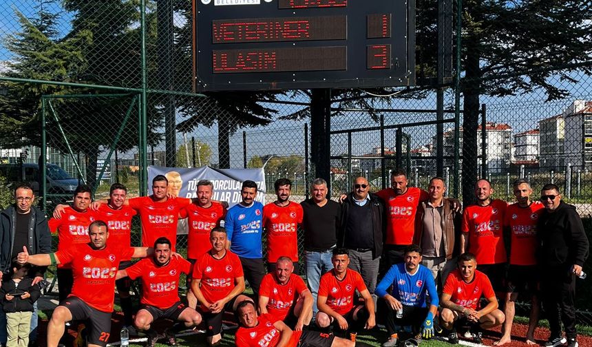 Belediye çalışanları futbol turnuvasında çeyrek final heyecanı
