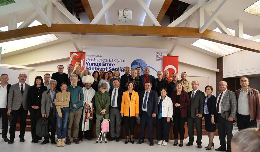 Eskişehir’de Edebiyat Şenliği’ne Yıldızlar Yağdı