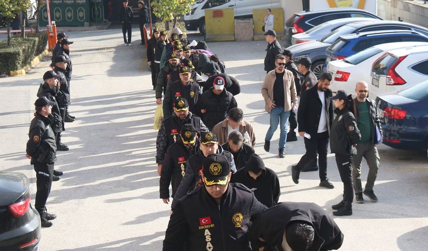 Eskişehir'deki fuhuş operasyonunda 18 tutuklama