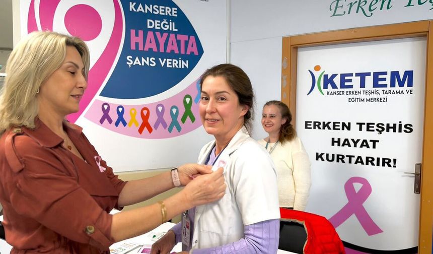 Hastanede Meme Kanseri farkındalık standı
