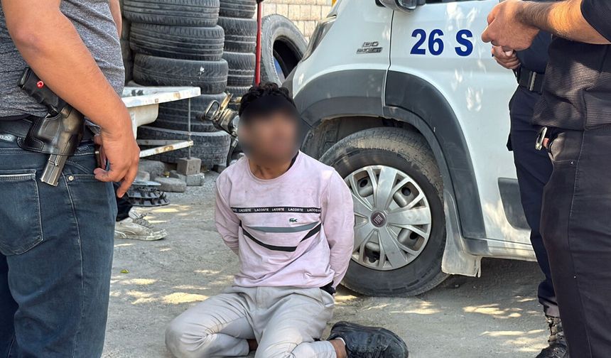Polisten kaçtı,  kovalamaca sonucu yakalandı