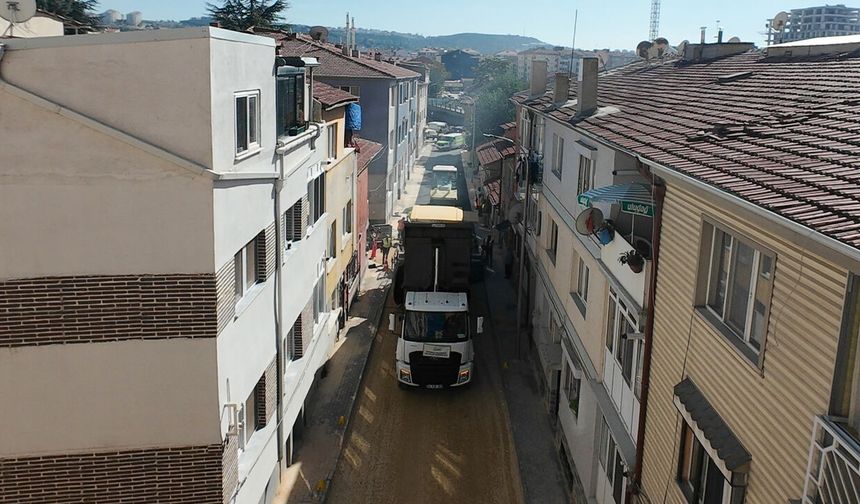 Yeni mahalle’de asfalt serimi başladı