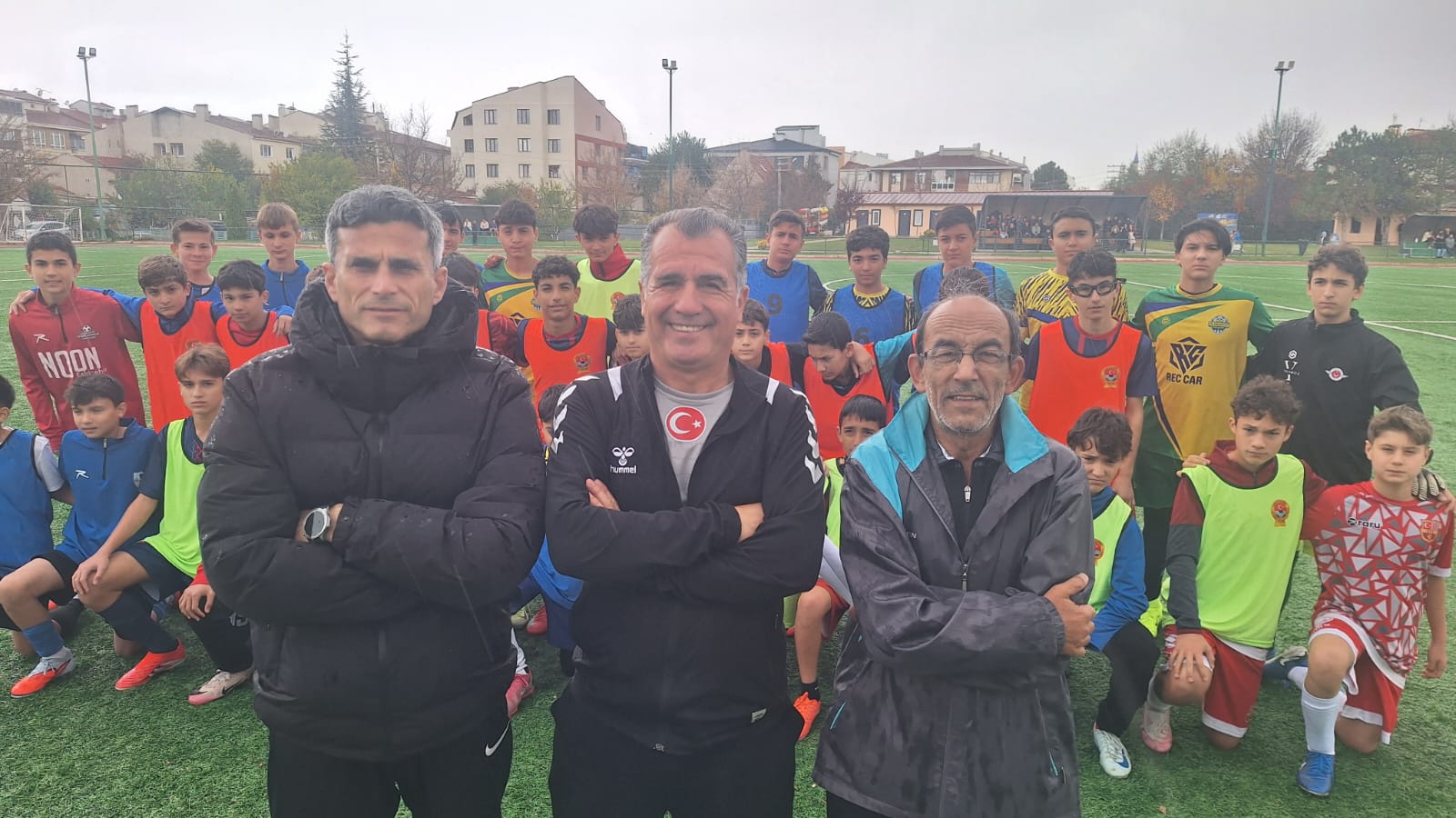 U14 Milli Takim Secmeleri Yagmur Altinda Yapildi (2)