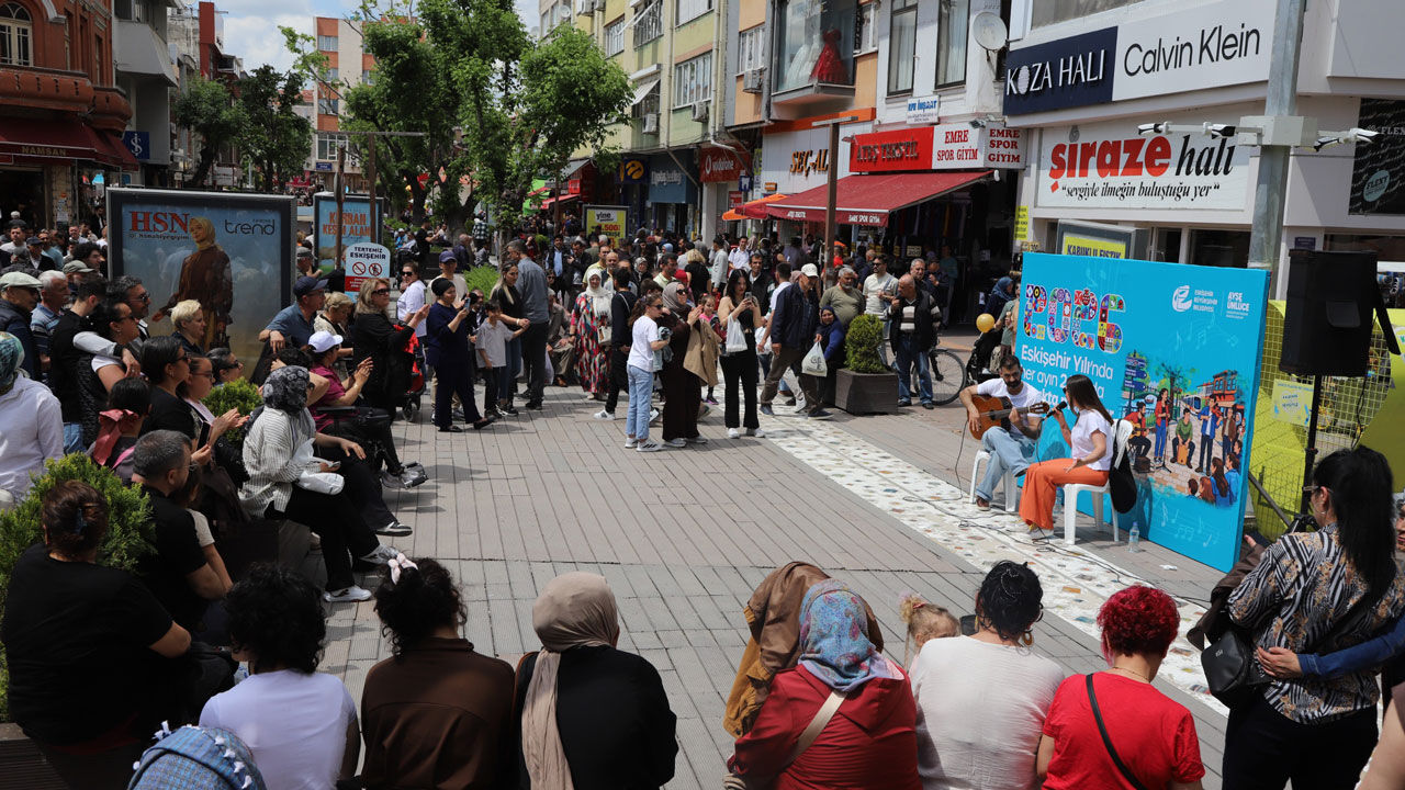 Eskişehir’de bayram öncesi çifte şenlik