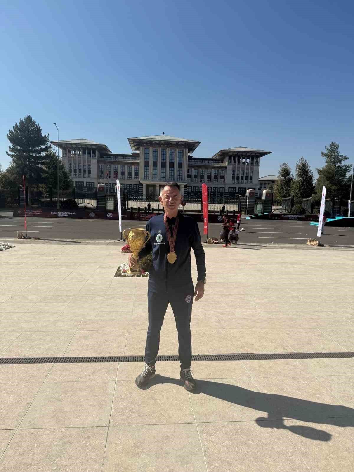 Cumhurbaşkanlığı Yarı Maratonu'nda Eskişehirlilerden önemli başarı