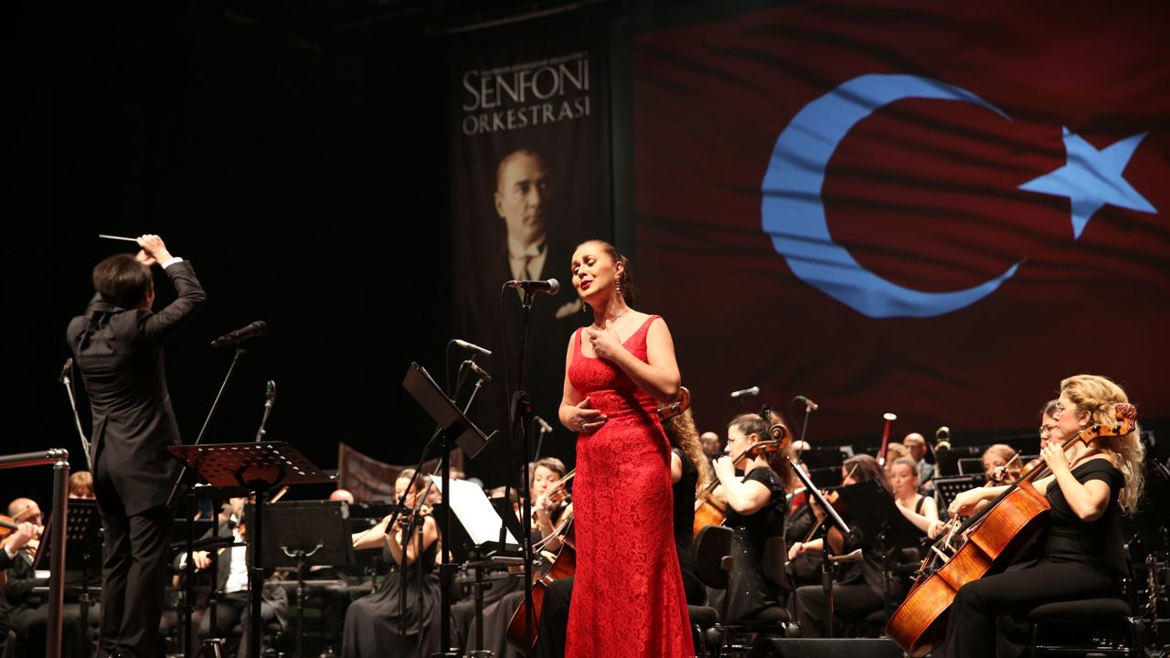 Cumhuriyetimizin 103. Yılı Sanat Ve Müzikle Kutlandı