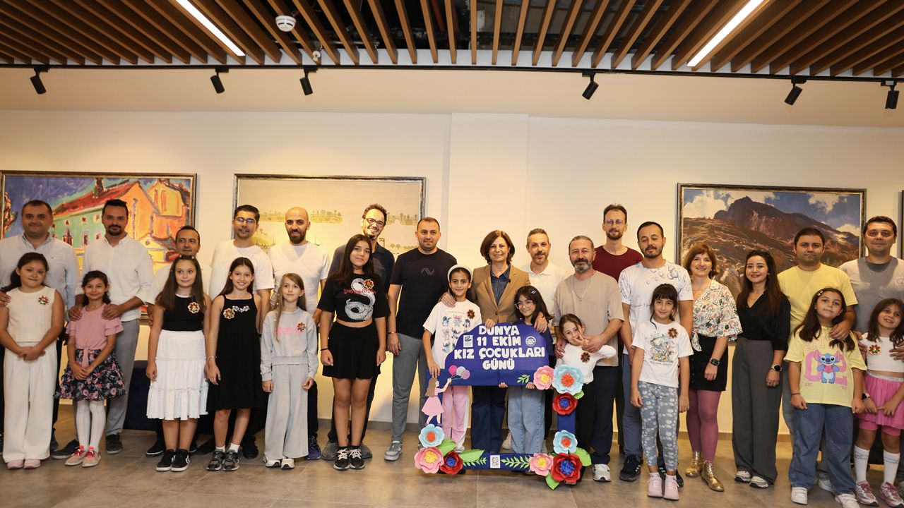 Kız çocukları ve babaları dansın neşesinde buluştu